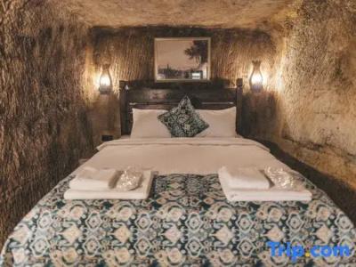 Tale Cave In - 146