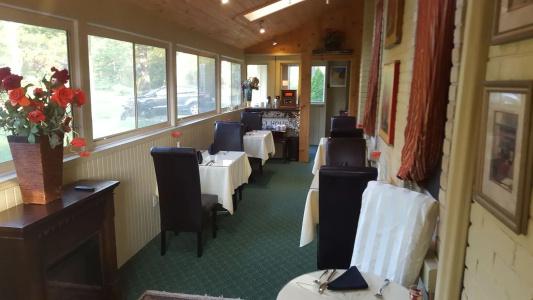 Stone Maiden Inn - 21