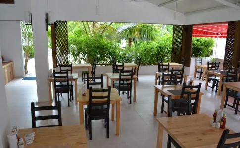TME Retreats Dhigurah - 12