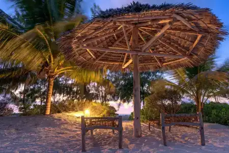 Hakuna Majiwe Beach - 17