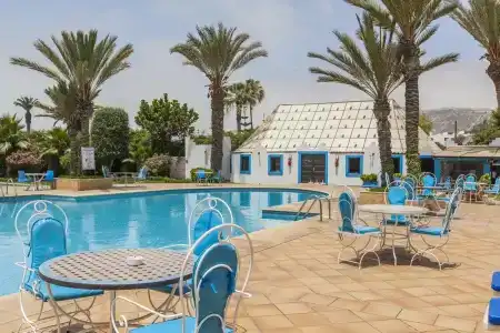 Oasis & Spa - 10