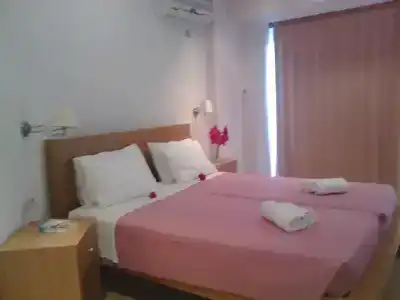Maria - 28