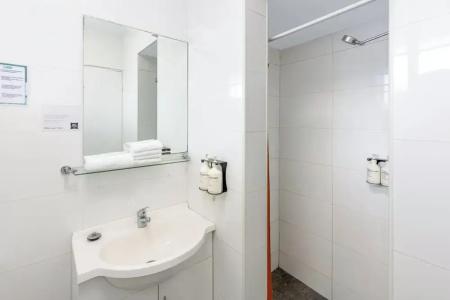 ibis Styles - 44