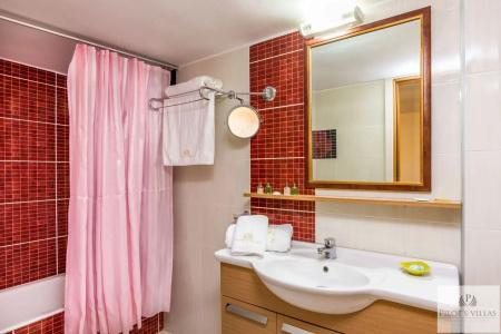 Pilot's Villas Luxury Suites - 90