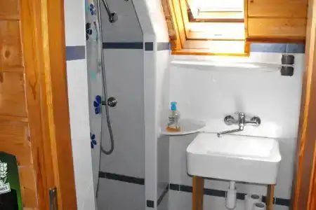 Hungaria Guesthouse - 18