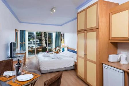 Paphos Gardens Holiday Resort - 67