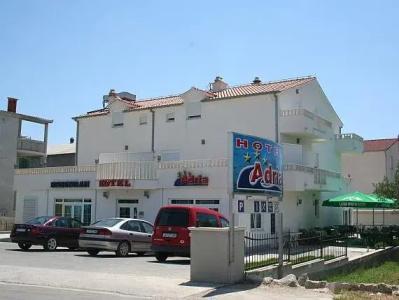 Adria - 19