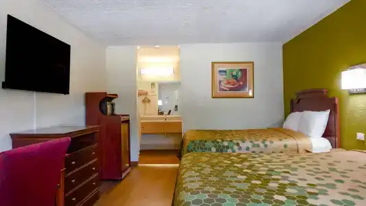 Rodeway Inn & Suites Fort Jackson - 24