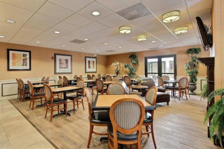 Best Western Savannah Historic District - 32