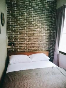 White House Hostel - 37