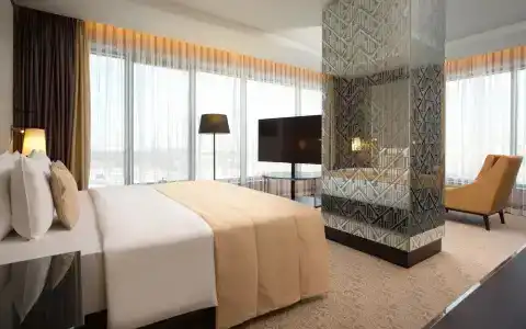 DoubleTree by Hilton Минск - 81