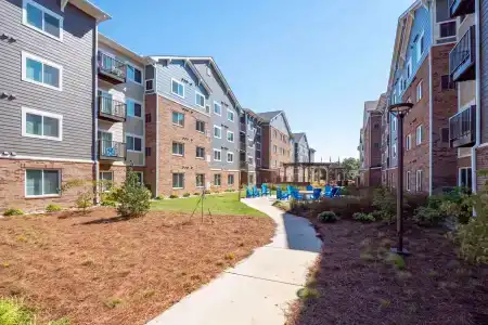 Waterwalk Charlotte Arrowood - 11