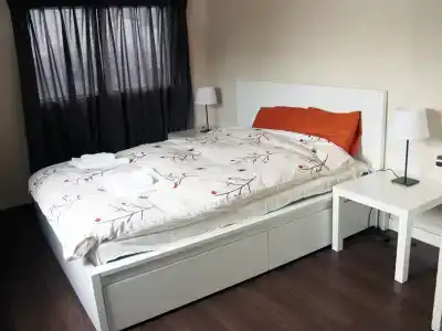Sea View Court - 4