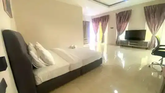 Tokman Inn - 114