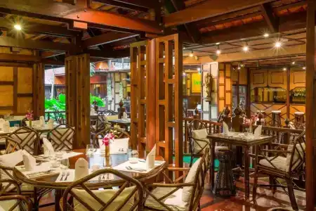 Mövenpick Grand Al Bustan - 13