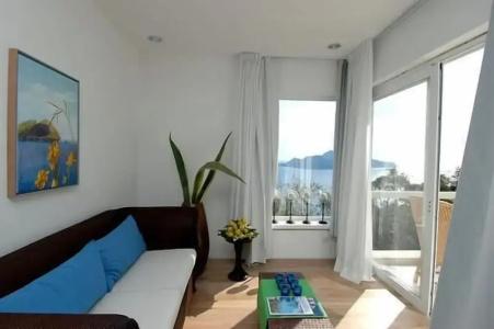 Relais Blu - 52