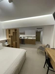 Vrachia Beach & Suites - Adults Only - 350