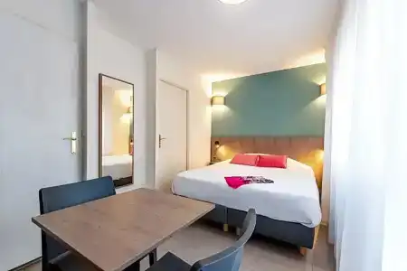 Zenitude Hôtel-Résidences - 87