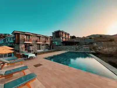 Alice Tatil Evi - 7