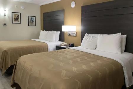Quality Inn - Hwy 76 Central - 39