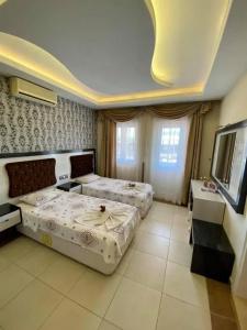 Yalcin & Villas - 6