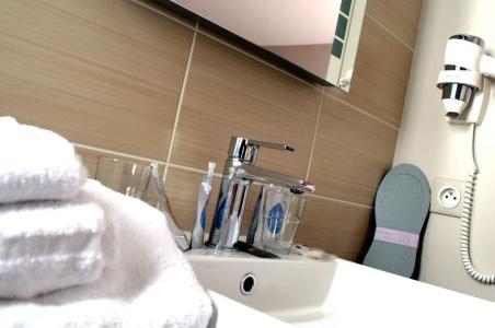 Kyriad Prestige Vannes Centre-Palais des Arts - 9