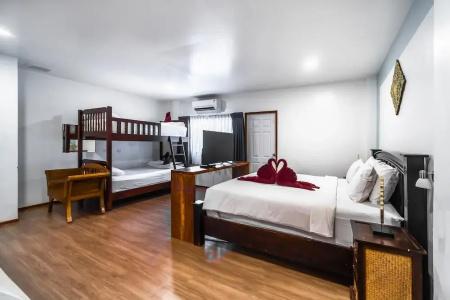 Crystal Bay Beach Resort - 87