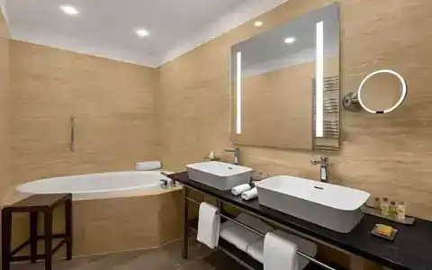 Hilton Rijeka Costabella Beach Resort And Spa - 82