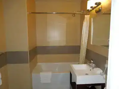 Pointe Plaza - 40