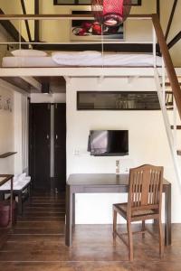Baan Luang Rajamaitri Historic Inn - 33