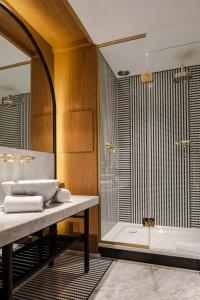 Hôtel Vernet Champs Elysées Paris - 19
