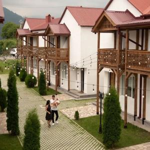 Motives Inn - 99