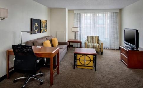 Residence Inn by Marriott Boston - 4