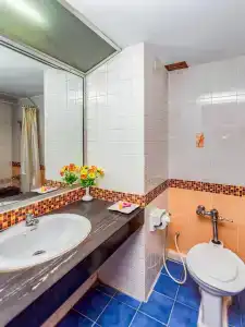 Oyo 441 Grand Thara - 9