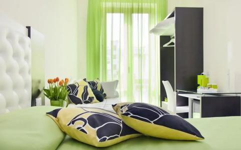Sorrento Flats - 30