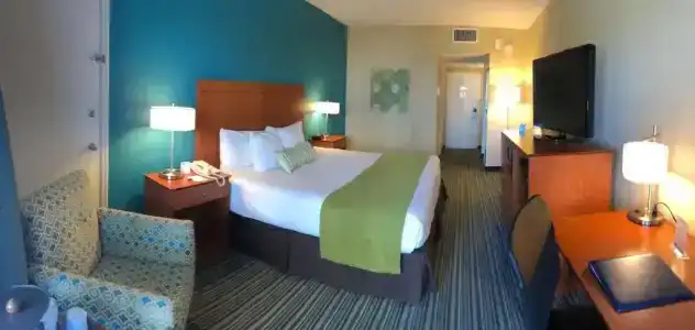 Best Western On The Bay Inn & Marina - 56