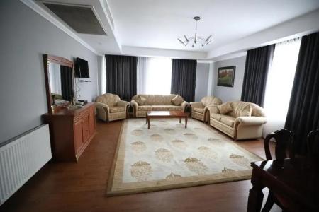 Bokhtar Apart - 8