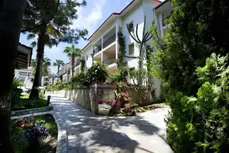 Kentia Apart - 14