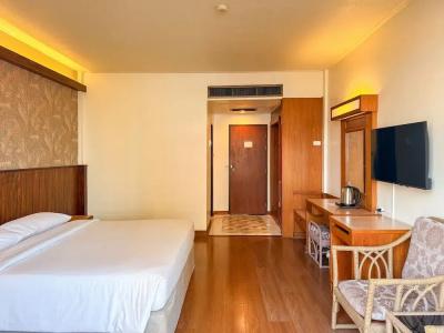 Golden Beach Pattaya - 45
