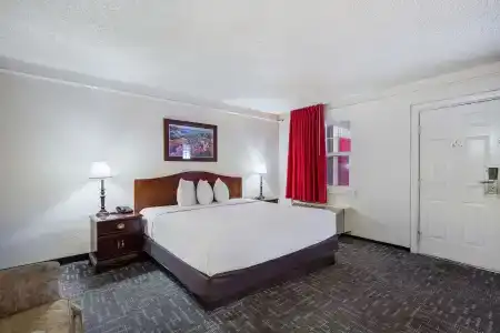 Americas Best Value Inn Denver - 51