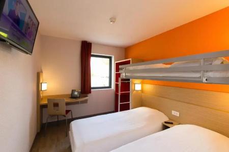 Première Classe Sud - Barjouville - 48