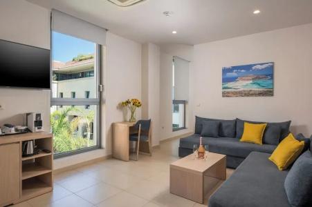Trianon Luxury  & Suites - 123