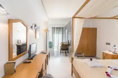 Antinea Suites & Spa - 50