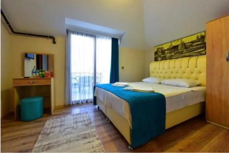 Gloria Suite - 22