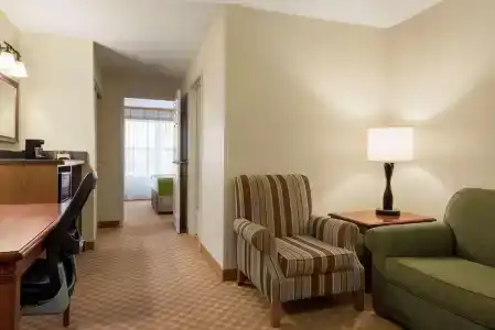 Country Inn & Suites by Radisson, North, IL - 35