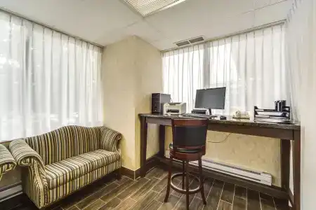 Monte Carlo Inn - 3