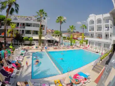 Club Atrium & - 8