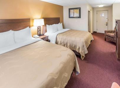 Quality Inn & Suites Downtown - 3