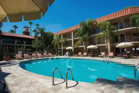DoubleTree Suites by Hilton Tucson-Williams Center - 17