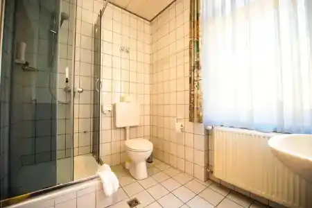 Fränkischer Hof - 23